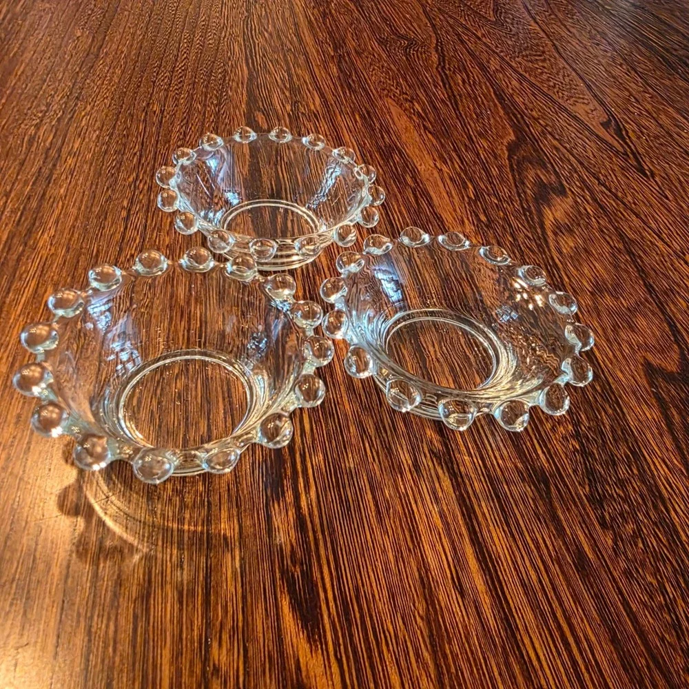 Vintage Clear Booped Glass Small Bowls Salt Cellars Beaded Rim Candlewick Style